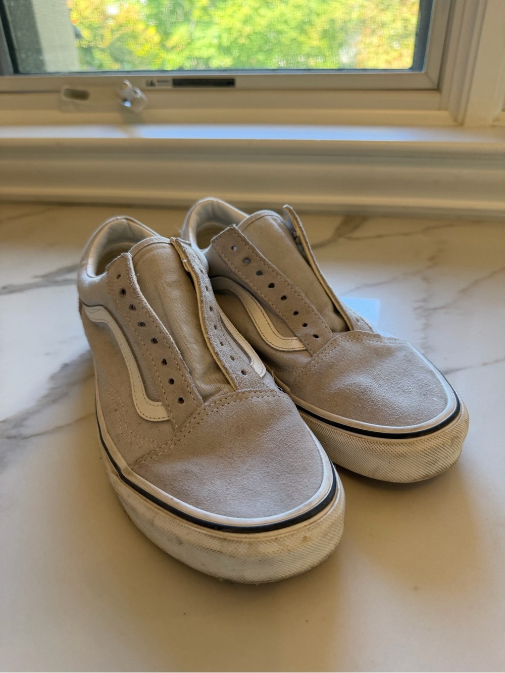 Vans Unisex Old Skool Sneakers in Light Gray and White